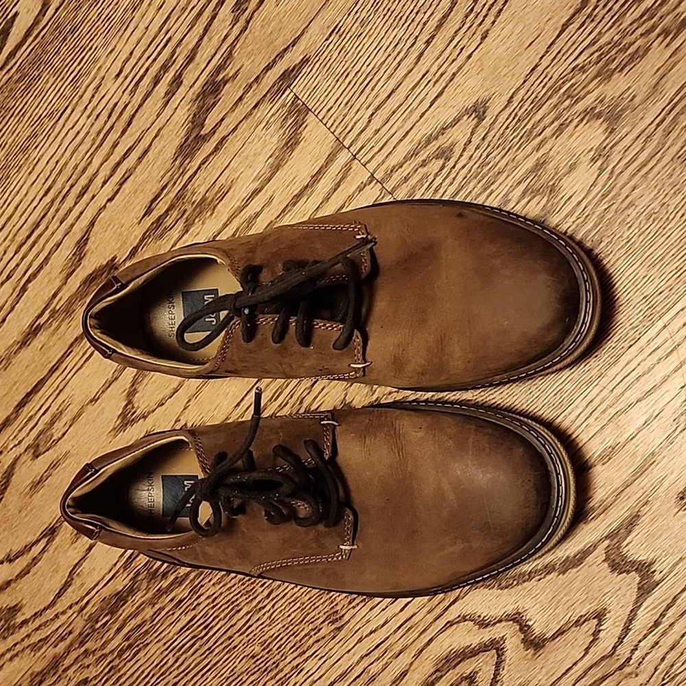 Johnston and Murphy mens shoes size 8M